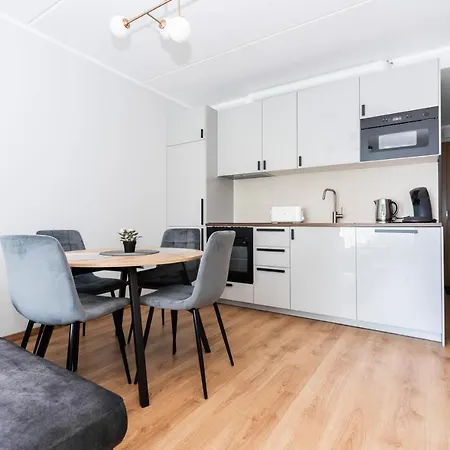 Cozy&chic - A Modern With A Garden Terrace Apartament *