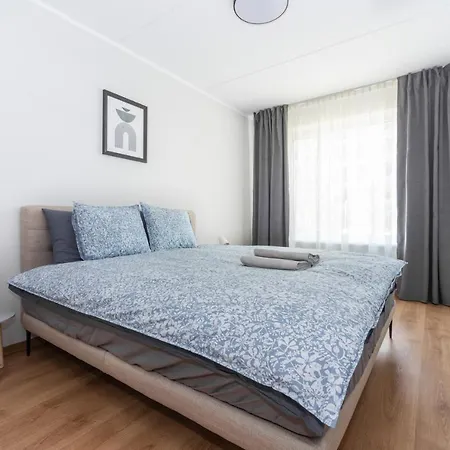Cozy&chic - A Modern With A Garden Terrace Apartment *